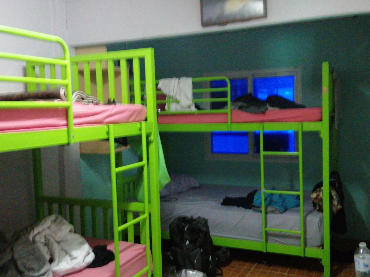 Neverland Dorm Ko Phi Phi Exterior foto