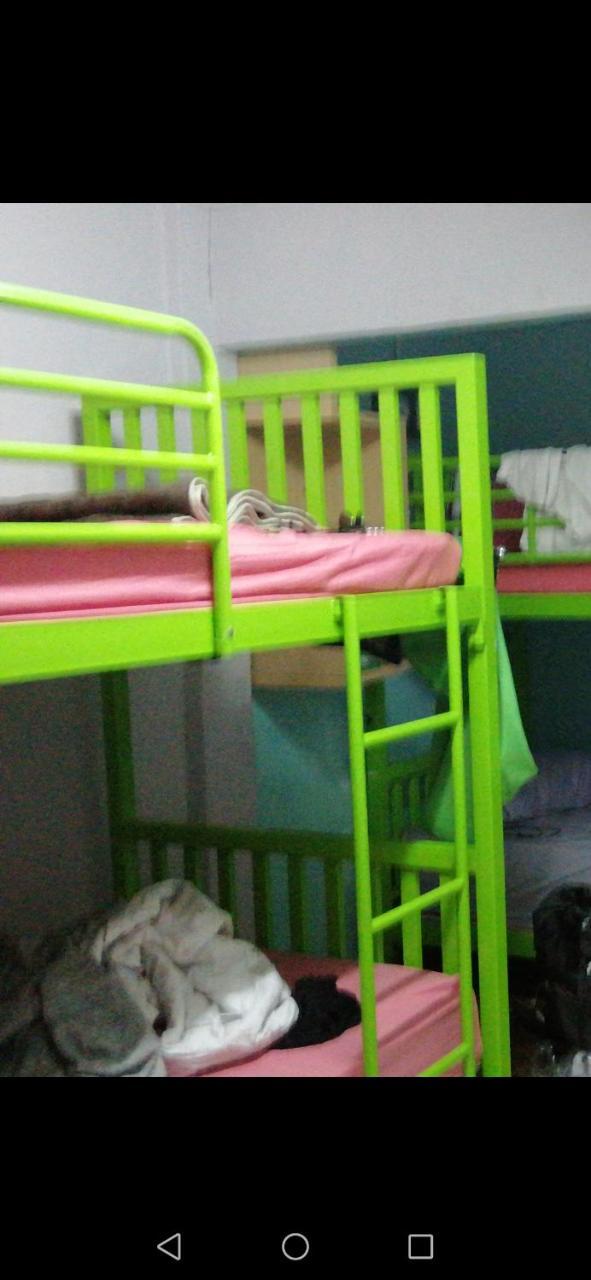 Neverland Dorm Ko Phi Phi Exterior foto