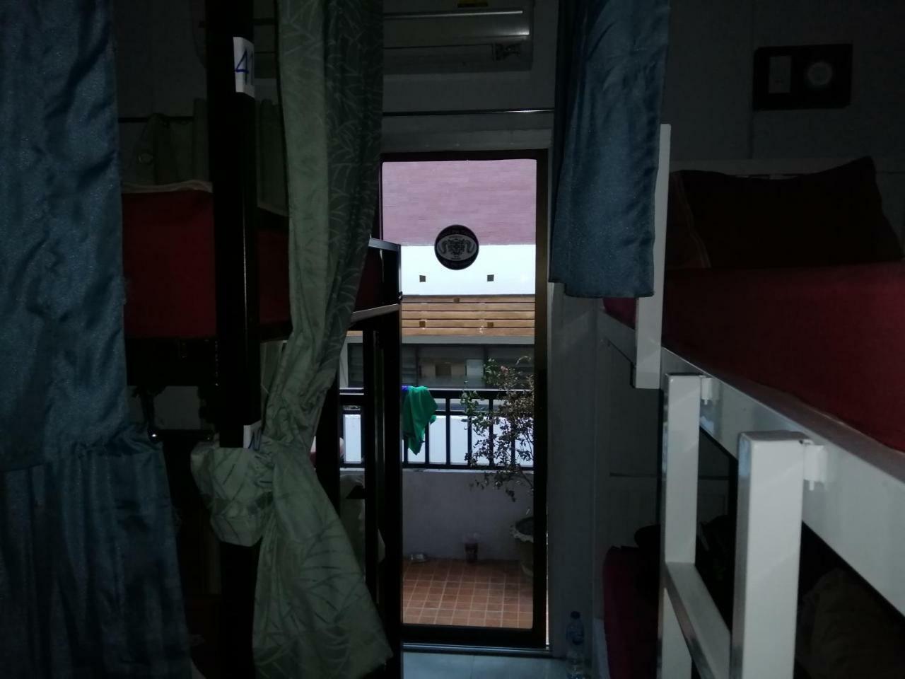 Neverland Dorm Islas Phi Phi Exterior foto